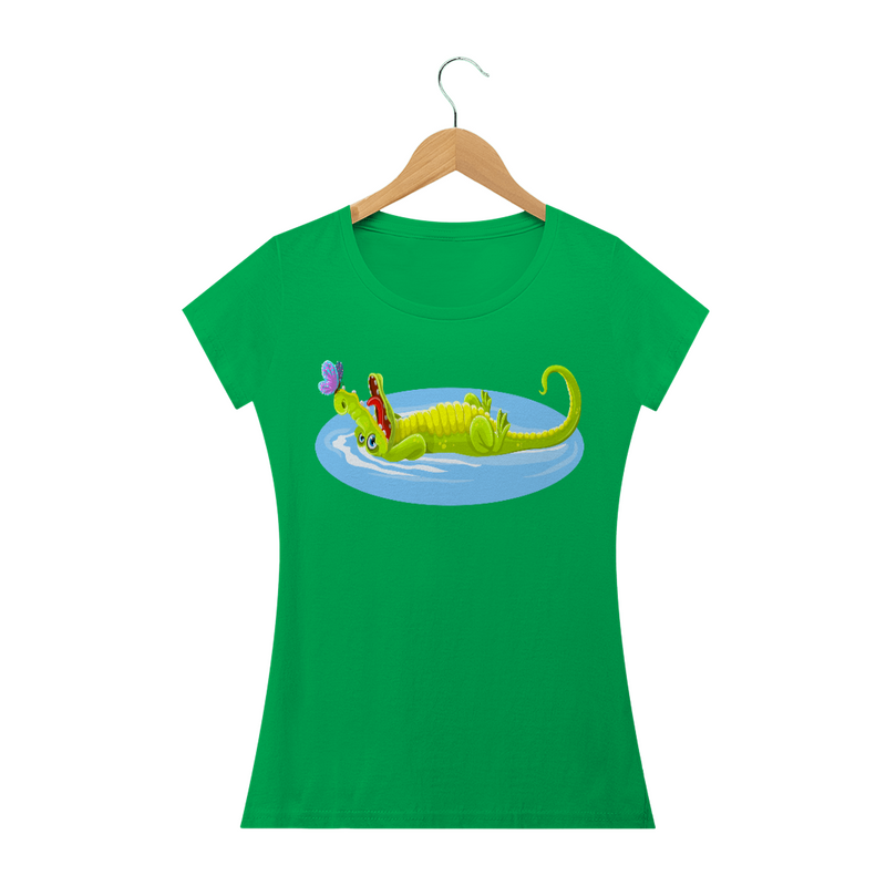 Camiseta Baby Long Quality Feminina Estampa Jacaré Relaxando na Água